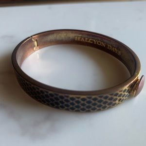 Halcyon Days Salamander Black & Gold Bangle